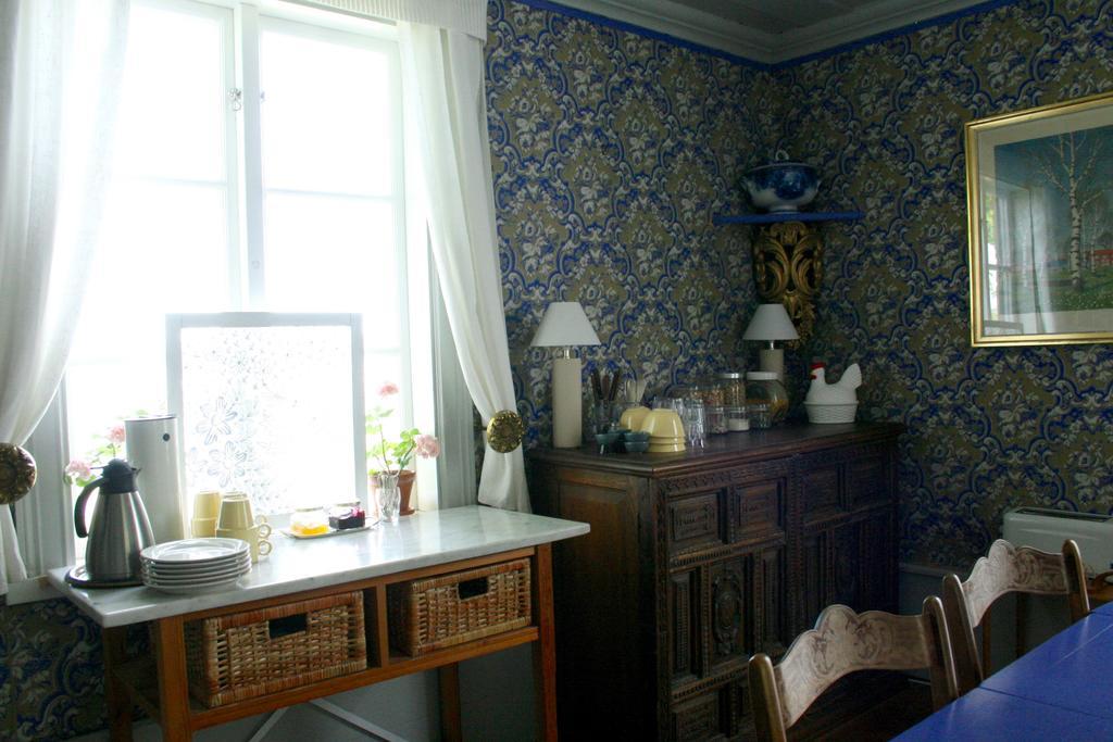 Bed and Breakfast Uddens Bed & Breakfast Öregrund Exterior foto