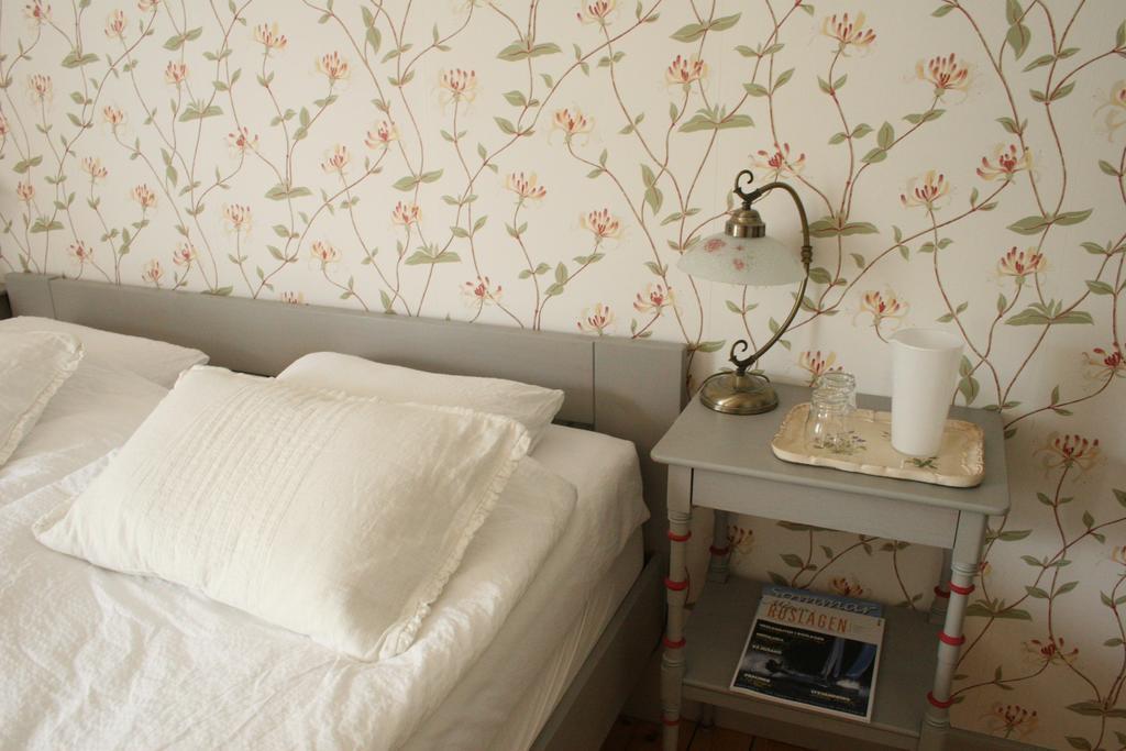 Bed and Breakfast Uddens Bed & Breakfast Öregrund Exterior foto